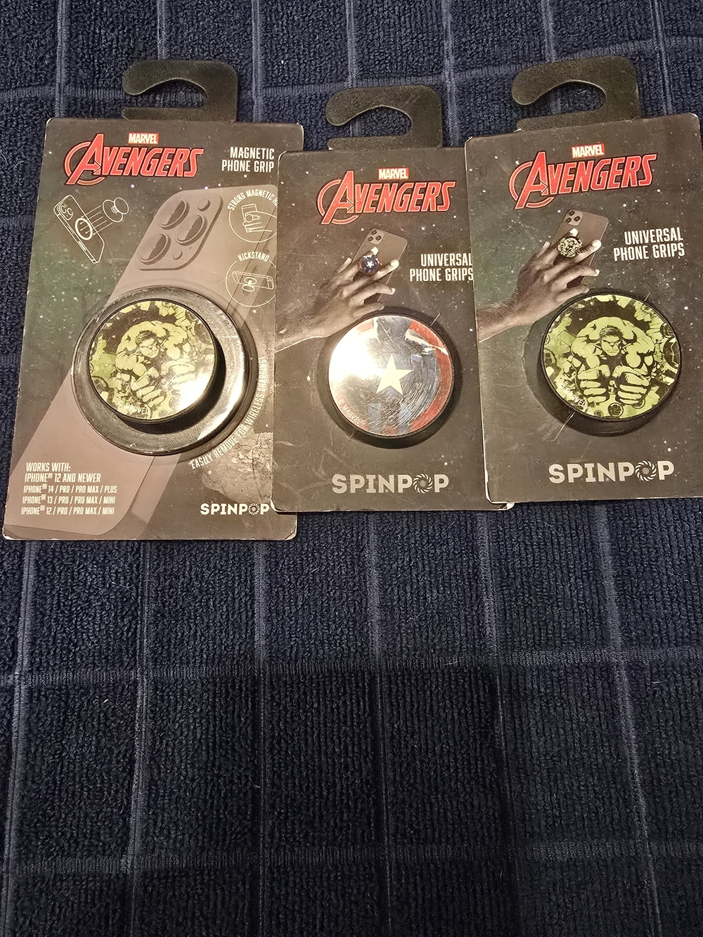 Marvel Avengers SpinPop Phone Grip - Green Hulk Design